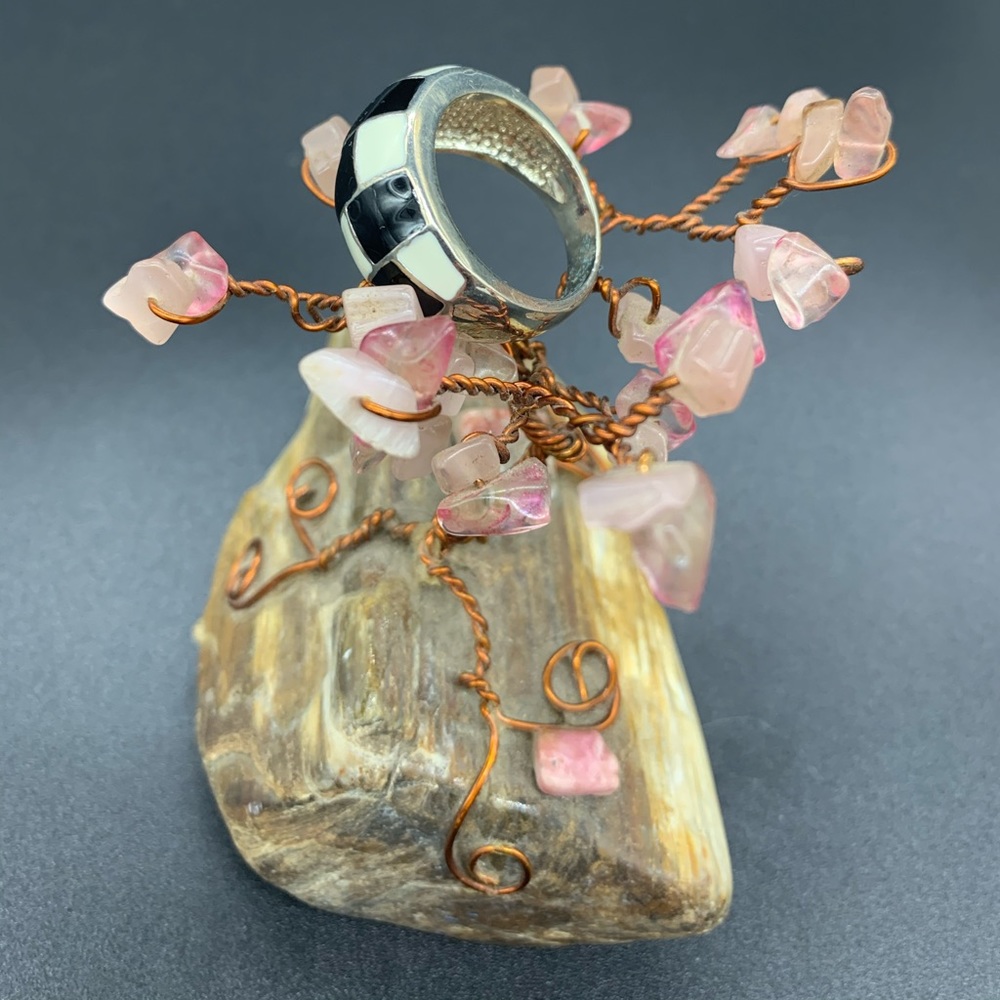 Gorgeous vintage enamel terming ring size 8.5